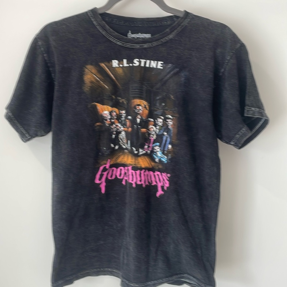 Goosebumps t shirt, youth XL, black